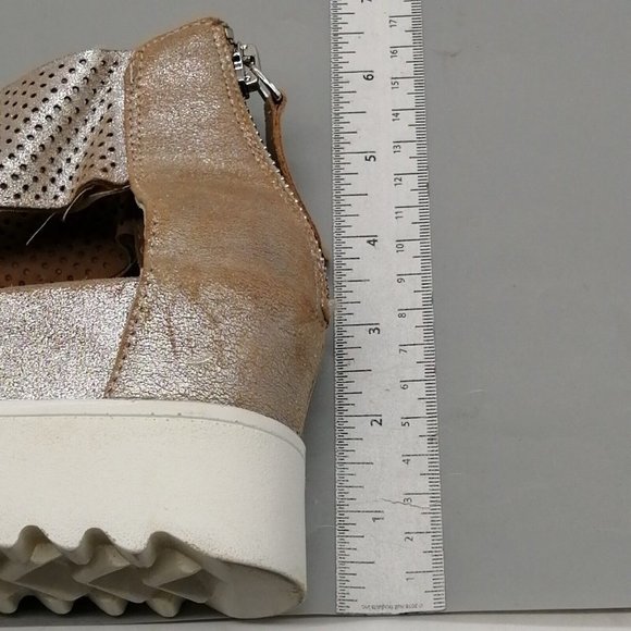 Steven Womens Klein Strappy Sandal Gold Leather‎ Perforated Back Zip Wedge 6M - Picture 7 of 9